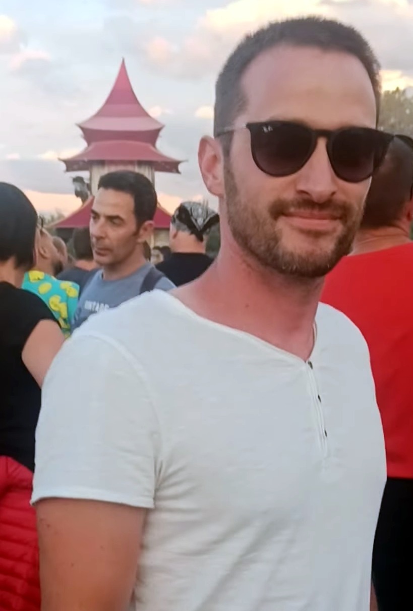 Profil de Batuhan, 37 ans, Club gay à La Sarraz