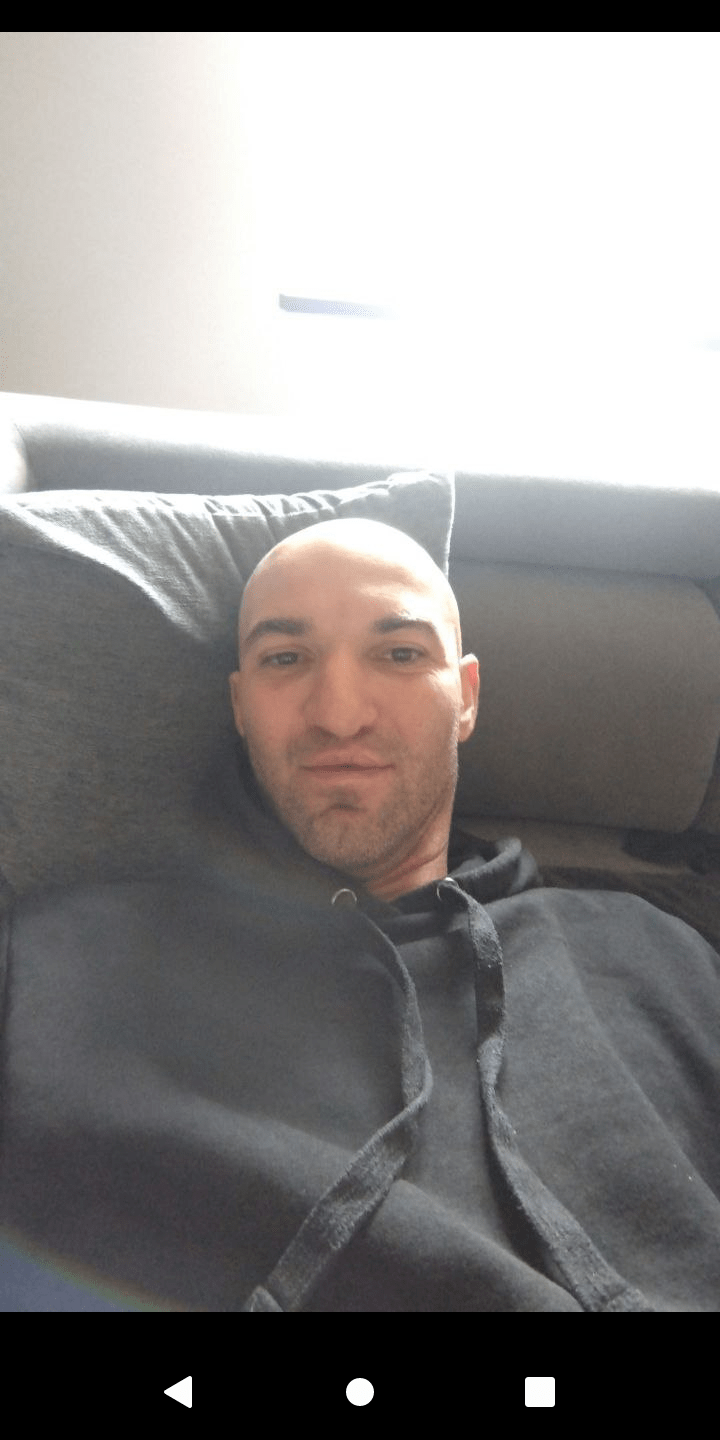 Profil de Manek, 38 ans, Club gay à Rances