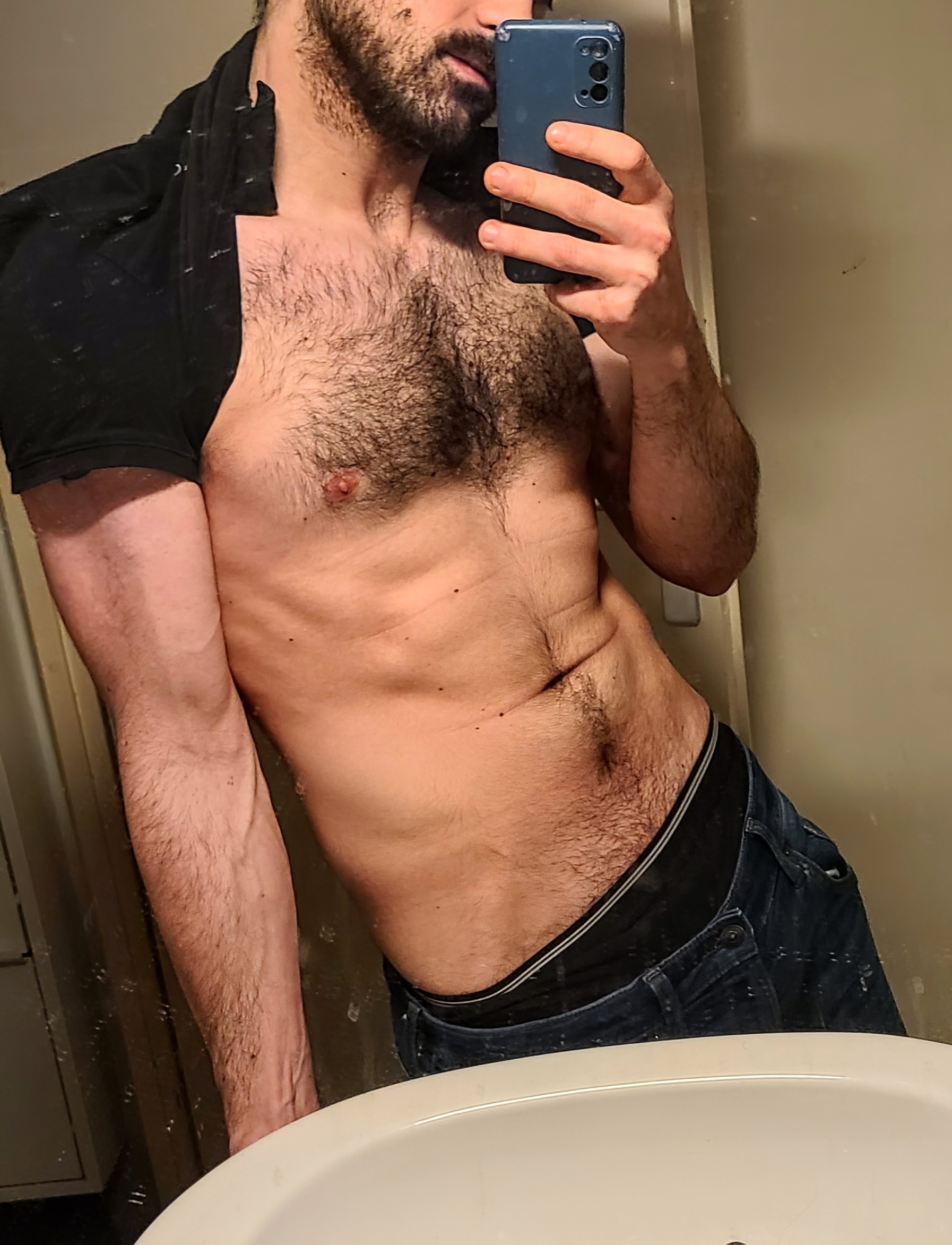 Profil de Kahys, 25 ans, Club gay à Attinghausen