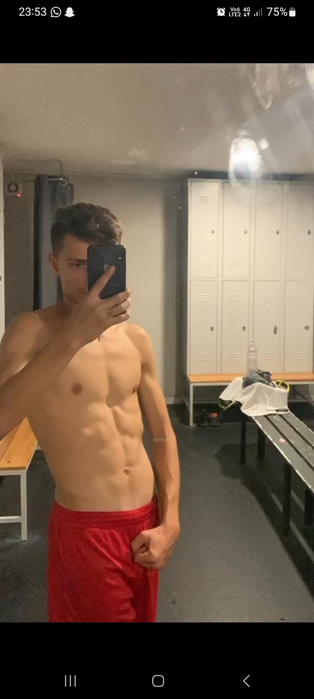 Profil de Toussaint, 20 ans, Club gay à Graben