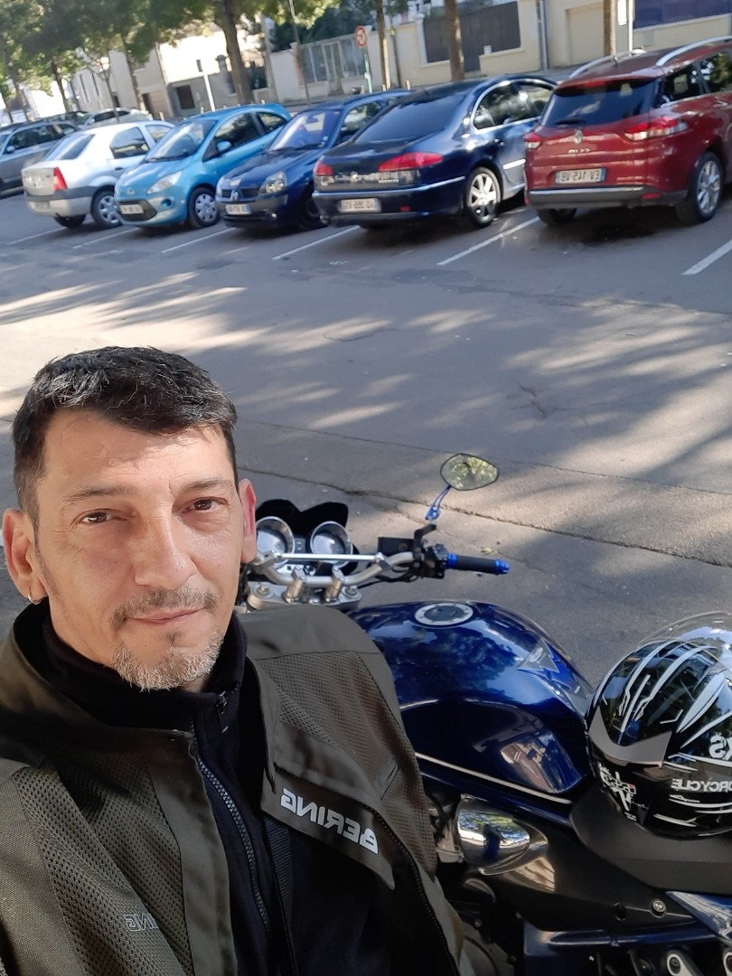 Profil de Renaud, 42 ans, Club gay à Romont BE