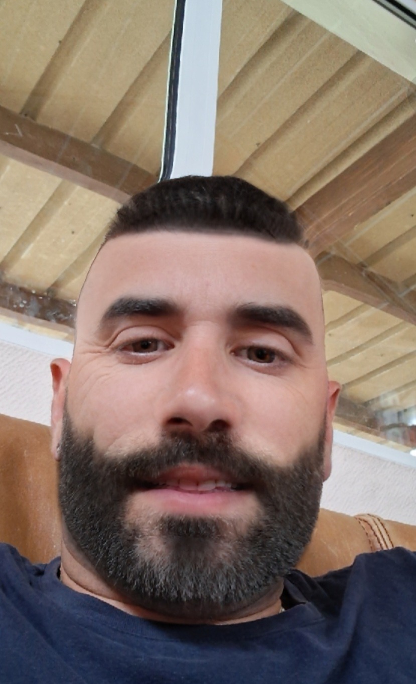 Profil de Abdelhalime, 39 ans, Club gay à Servion