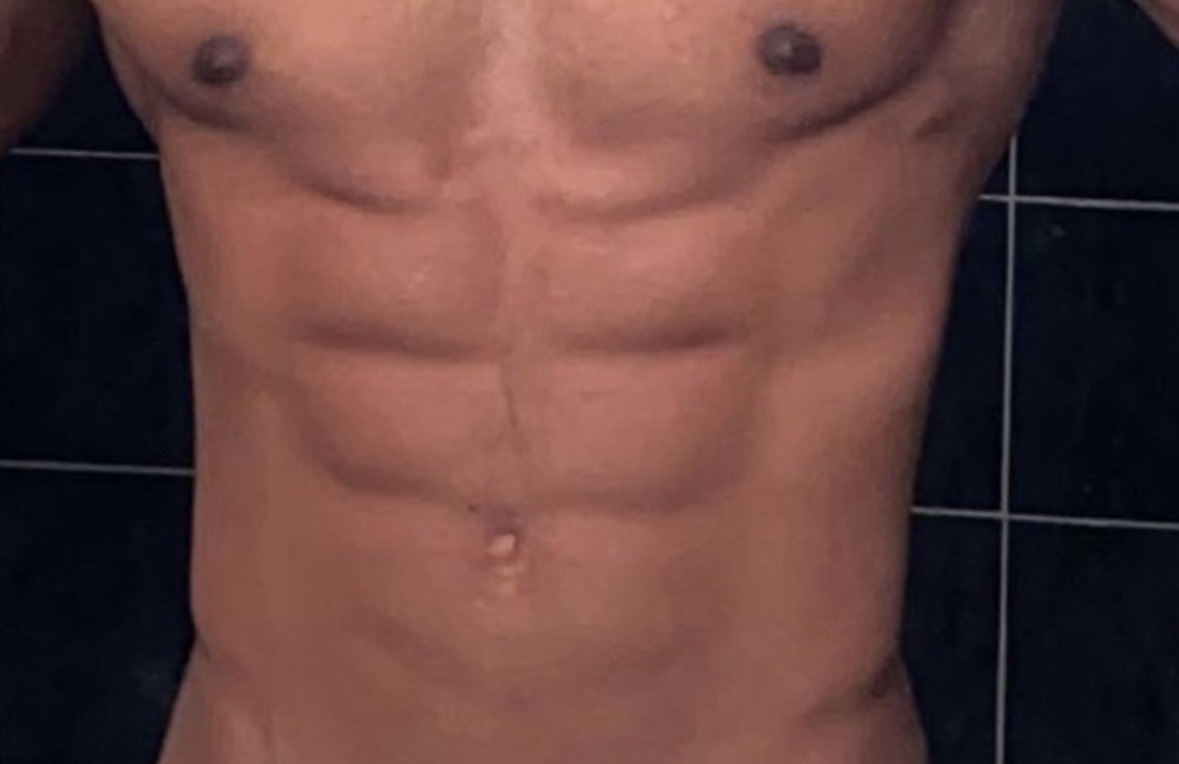 Profil de Iosif, 20 ans, Club gay à Charrat