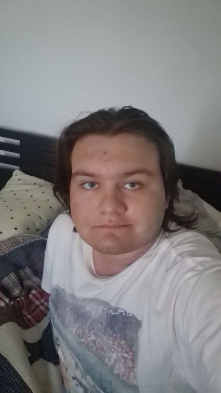 Profil de Antar, 19 ans, Club gay à Isenthal