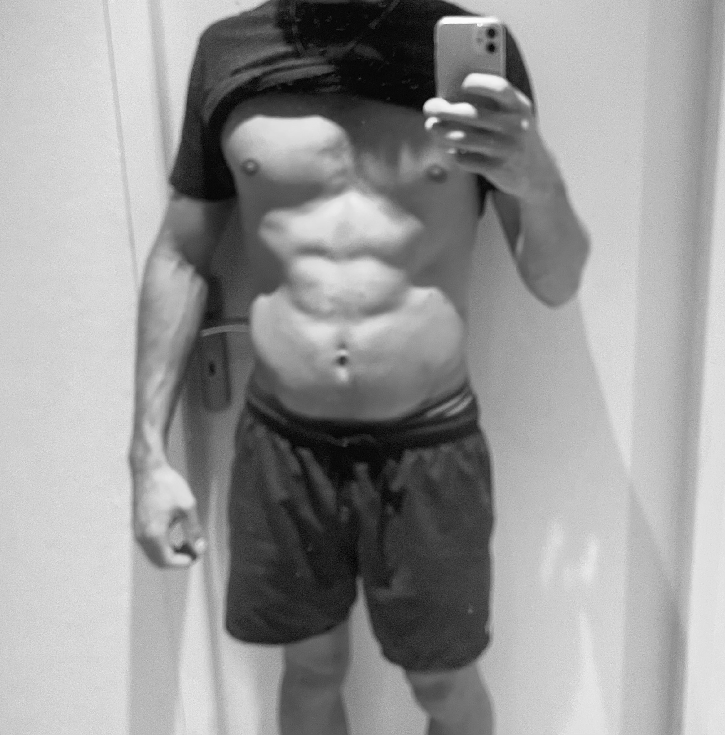 Profil de Roselin, 24 ans, Club gay à Scheid