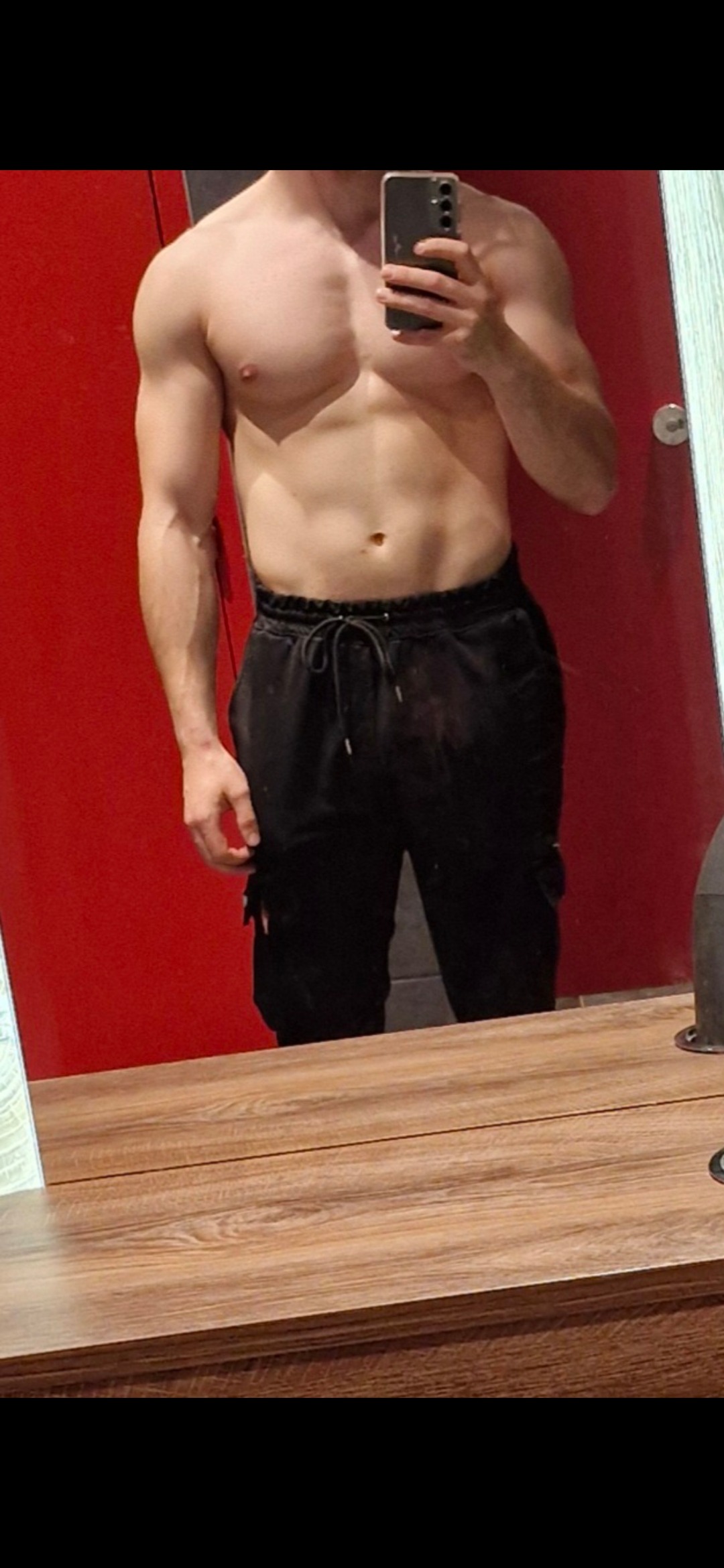 Profil de Camil, 25 ans, Club gay à Wengen