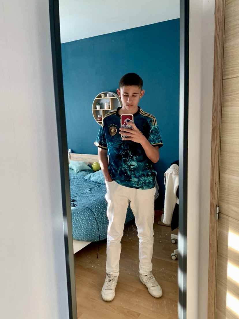Profil de Tafari, 21 ans, Club gay à Brüttelen