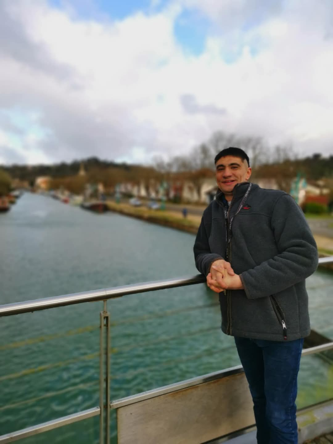 Profil de Elyes, 35 ans, Club gay à Windlach