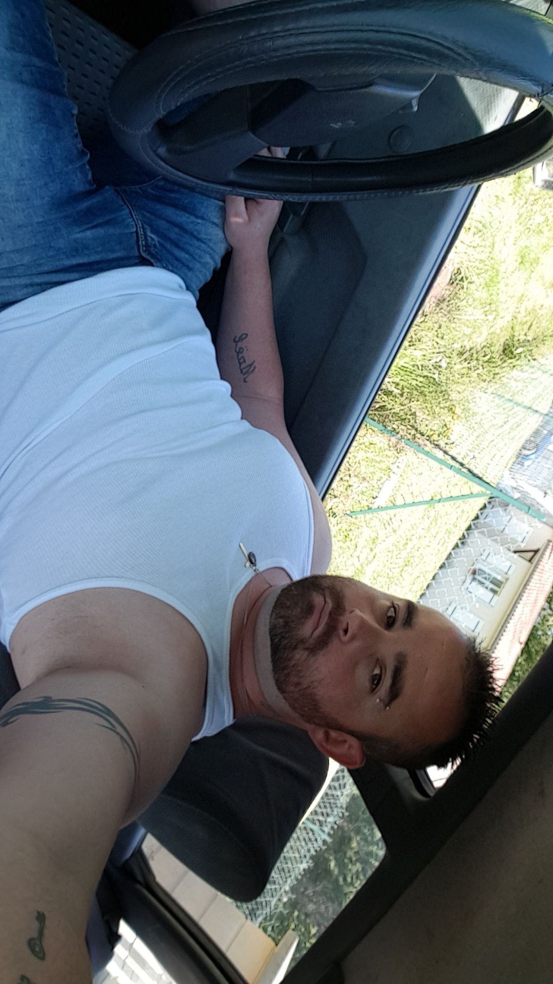 Profil de Bouziane, 41 ans, Club gay à Aeschau