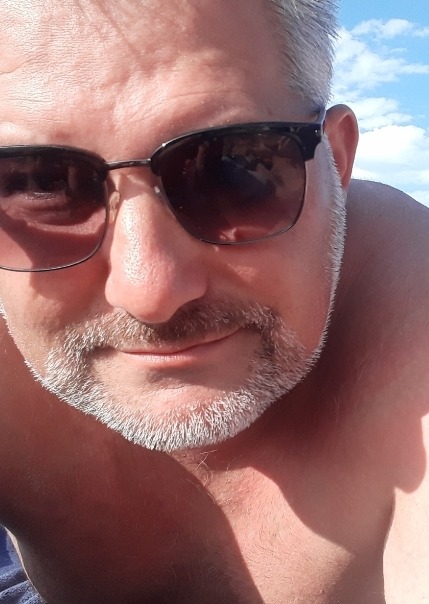 Profil de Nadji, 51 ans, Club gay à Romont BE