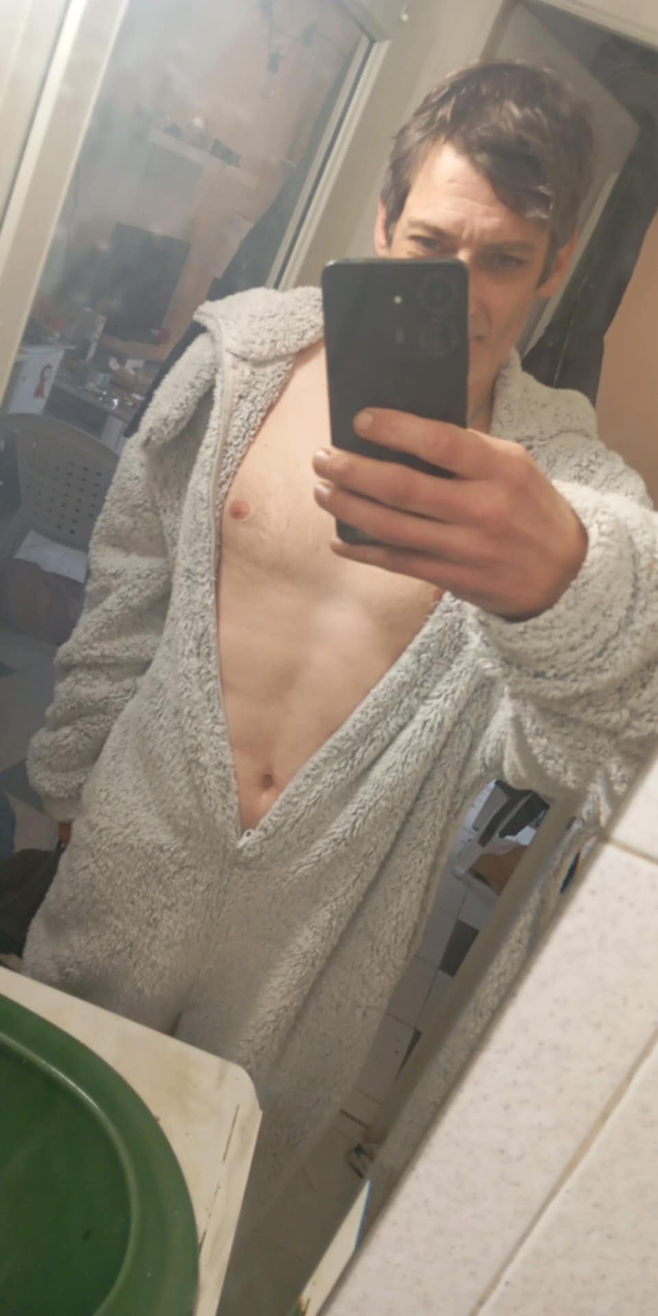 Profil de Rémi, 41 ans, Club gay à Donneloye