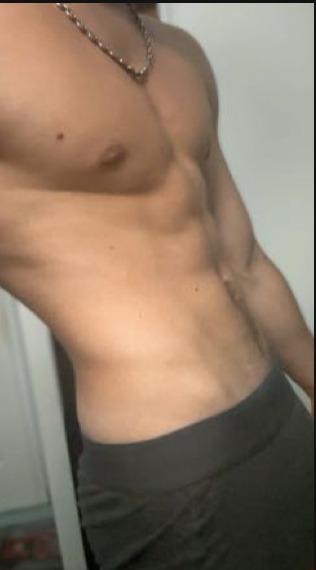 Profil de Ervin, 24 ans, Club gay à Cortébert
