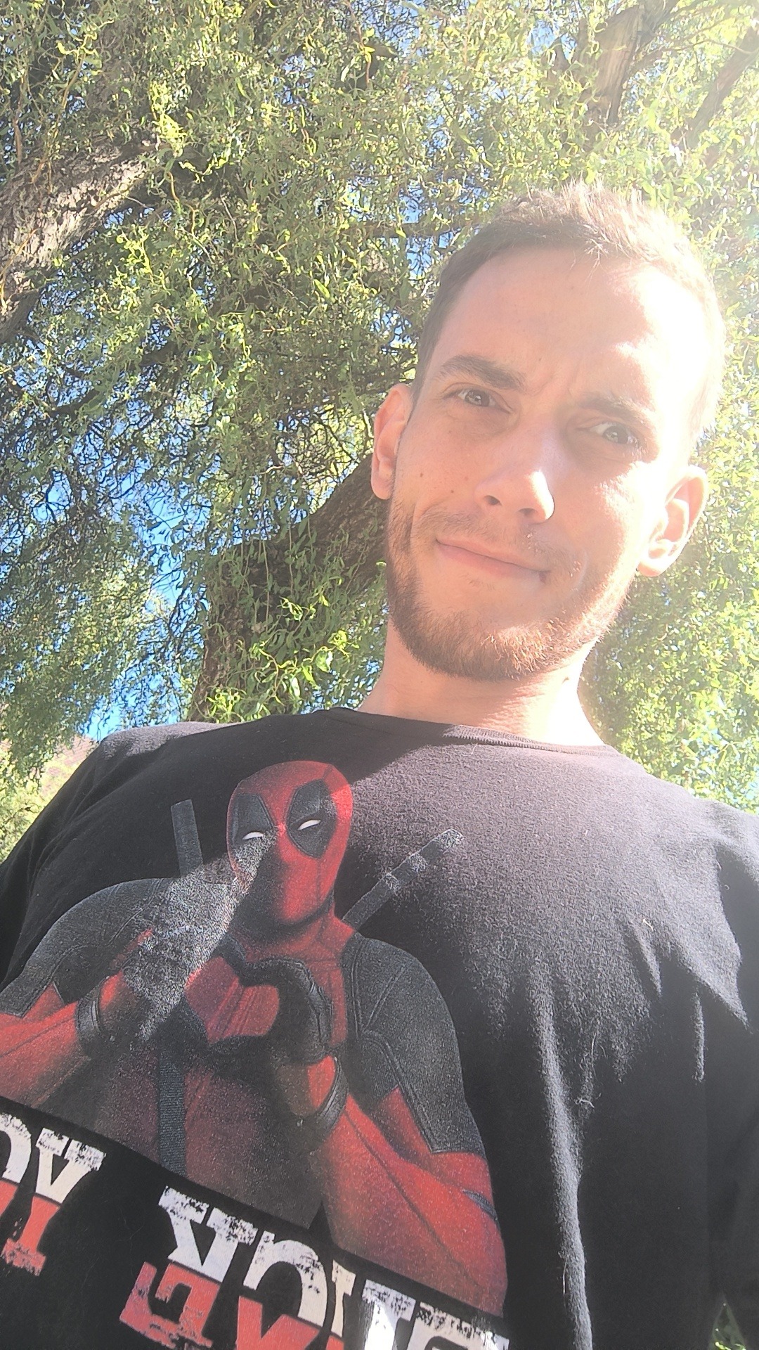 Profil de Noah, 27 ans, Club gay à Monible