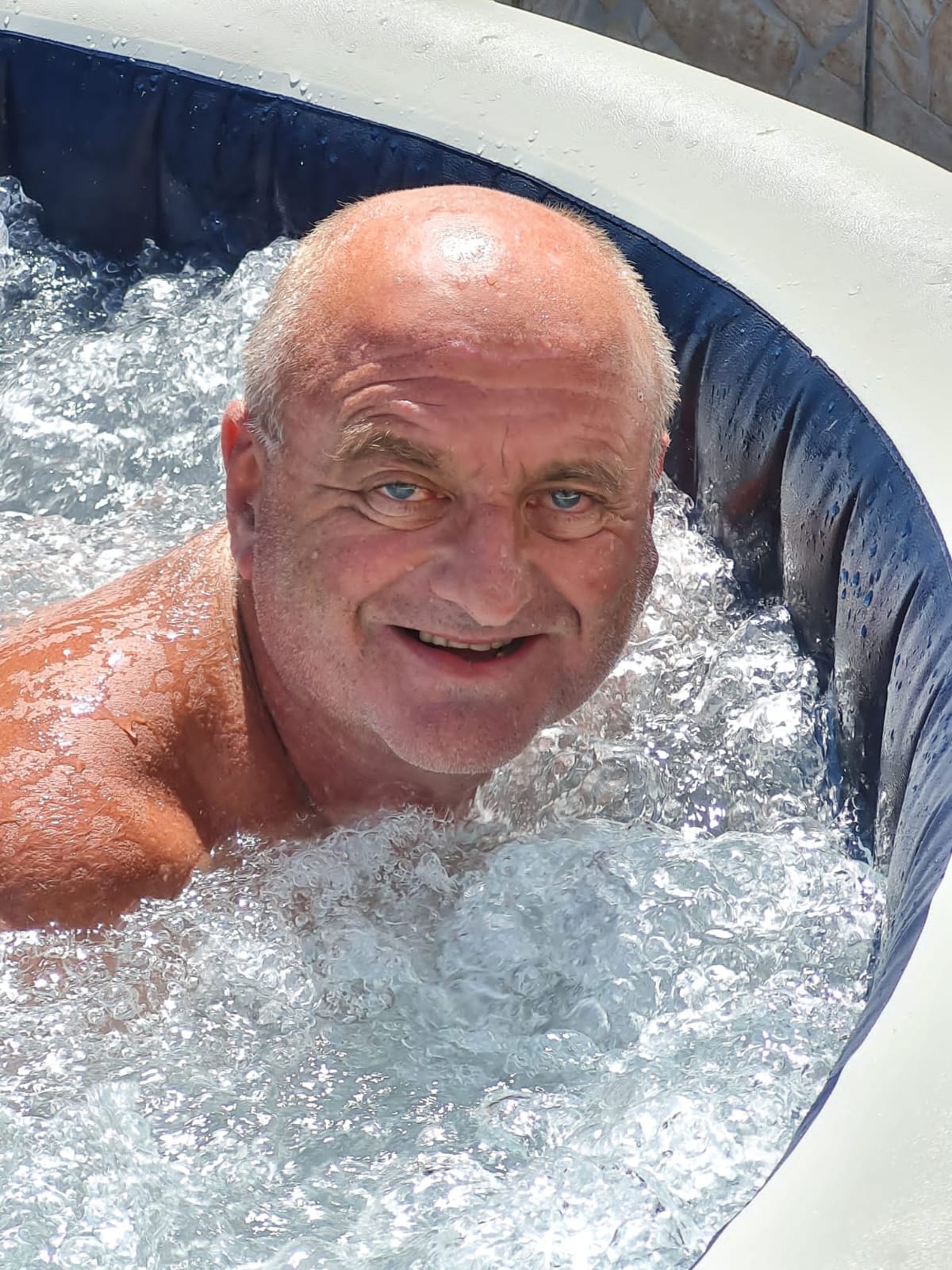 Profil de Jaki, 55 ans, Club gay à Cinuos-chel