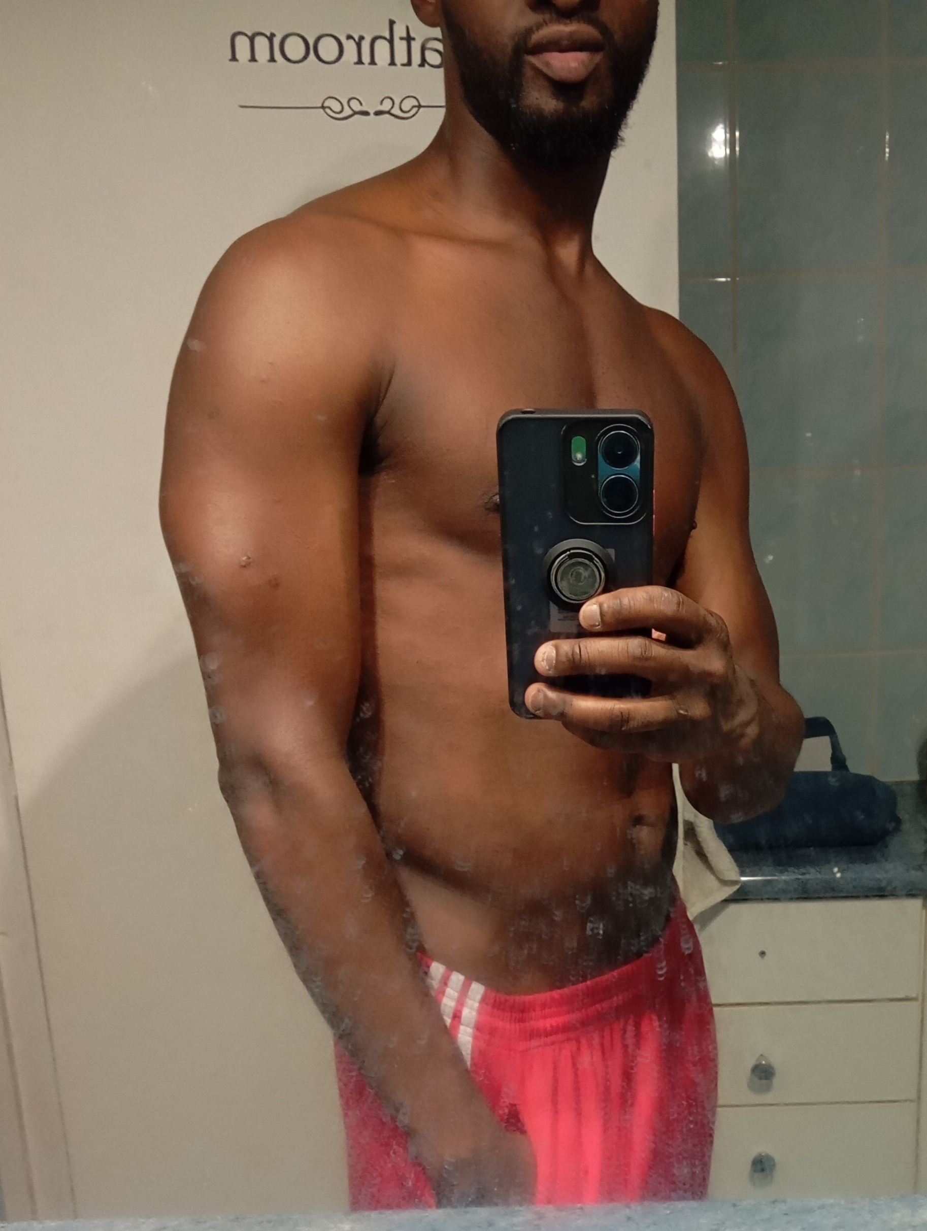 Profil de Mourrad, 29 ans, Club gay à Provence