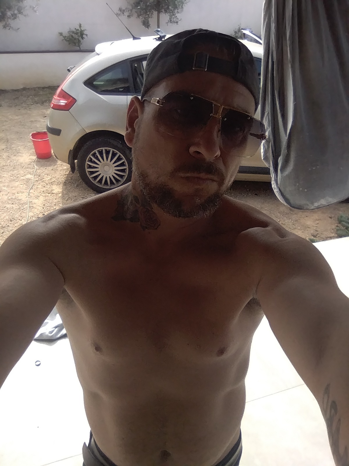Profil de Issam, 42 ans, Club gay à La Praz