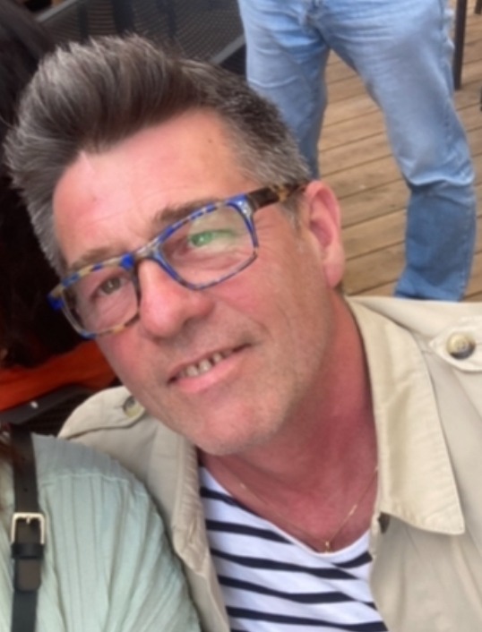Profil de Chemssedine, 55 ans, Club gay à Cinuos-chel