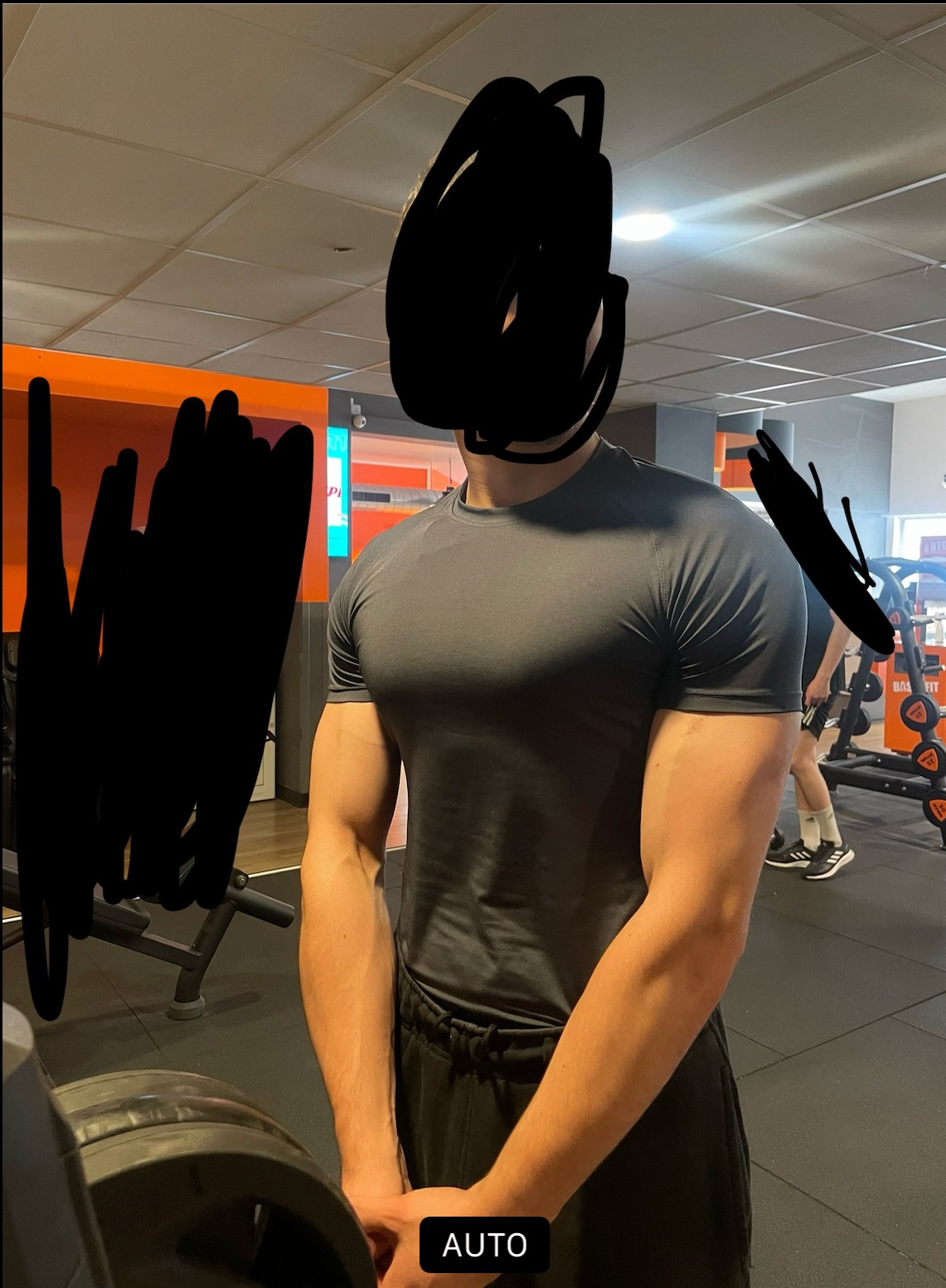 Profil de Souleymene, 22 ans, Club gay à Walchwil