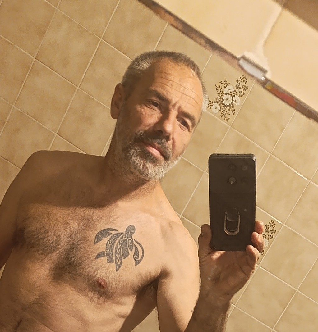 Profil de Zdzislaw, 47 ans, Club gay à Cinuos-chel