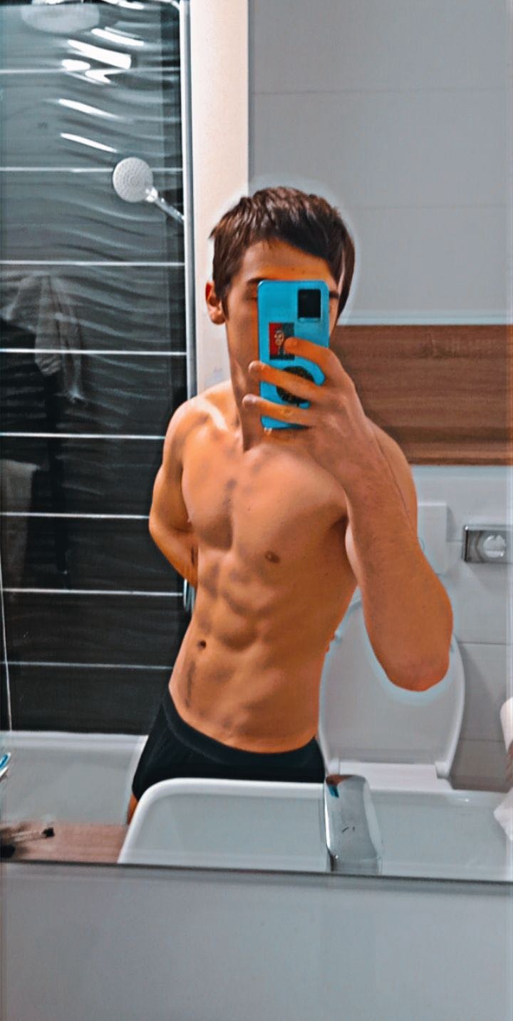 Profil de Gatien, 18 ans, Club gay à La Sarraz