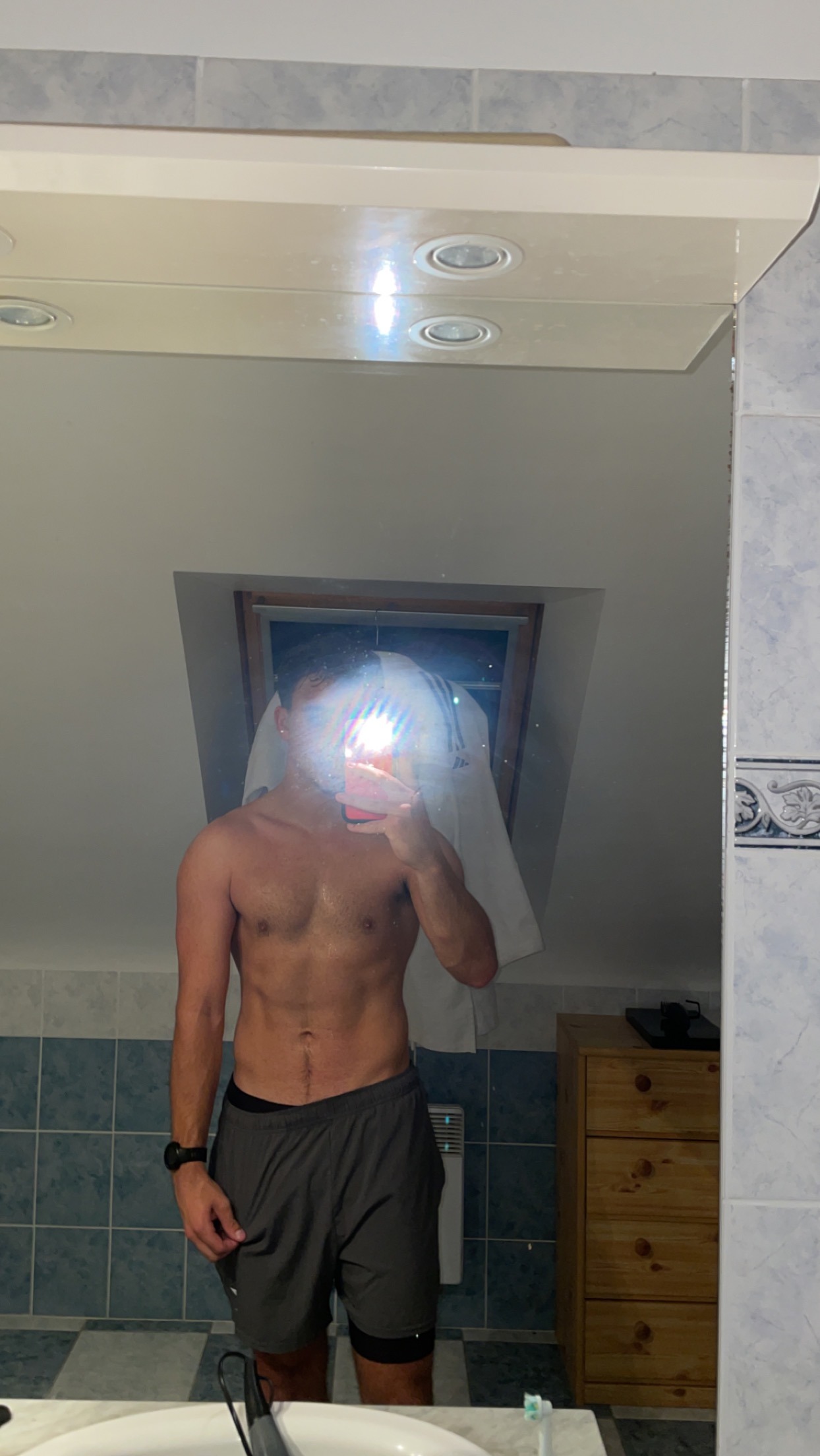 Profil de Abdoulkader, 23 ans, Club gay à Unterschächen