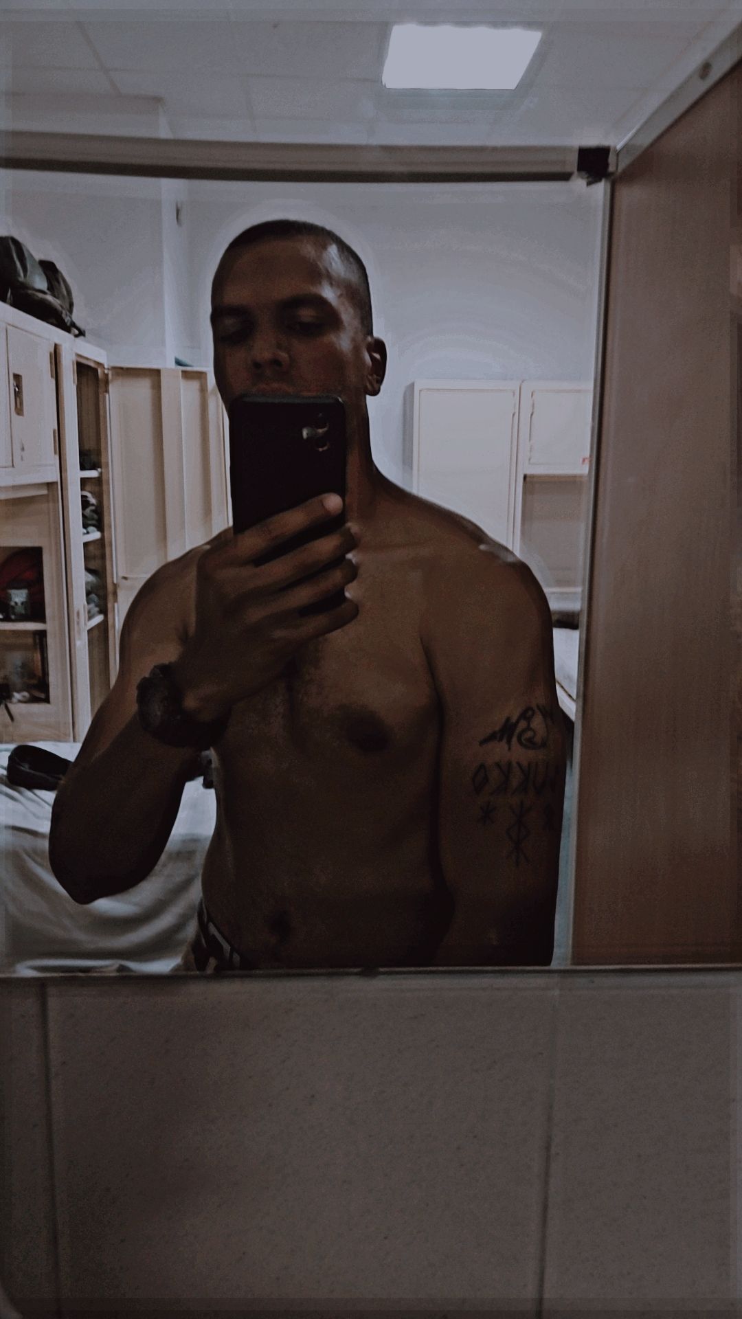 Profil de Memphis, 20 ans, Club gay à Rabius