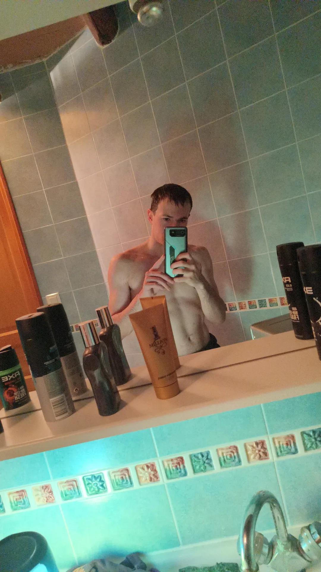 Profil de Ayyub, 24 ans, Club gay à Maladers