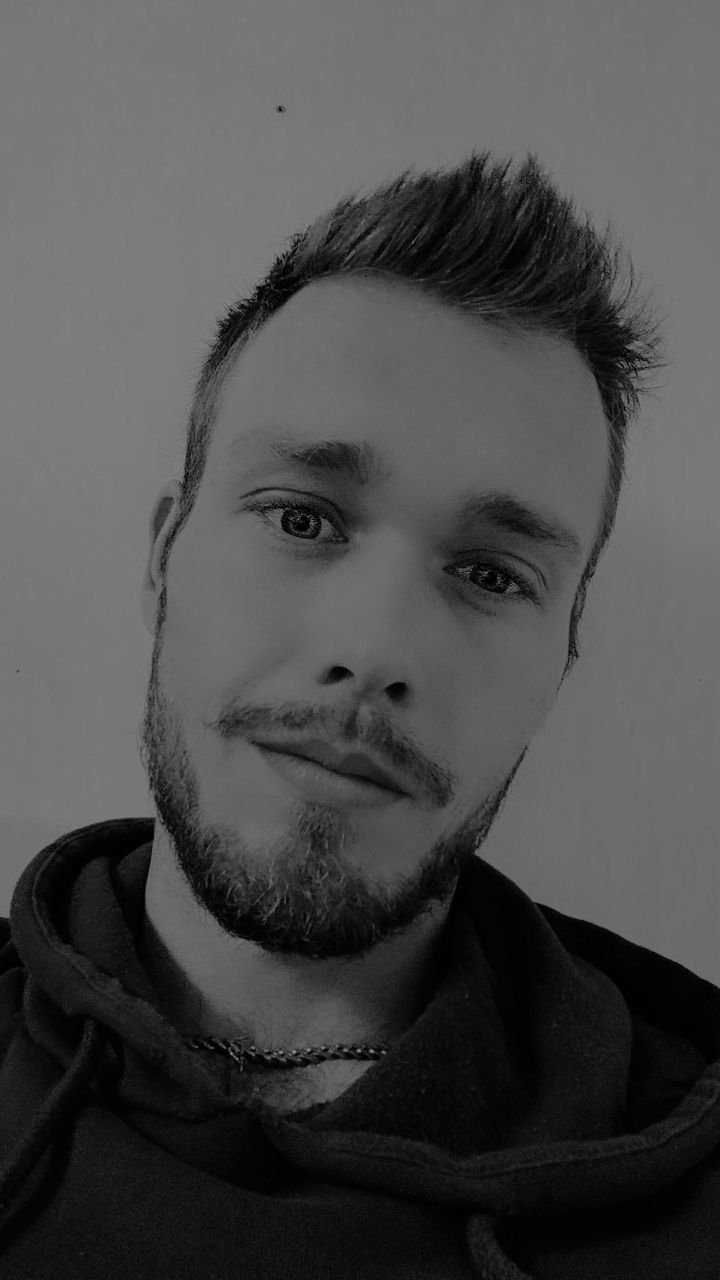 Profil de Choaib, 33 ans, Club gay à Splügen