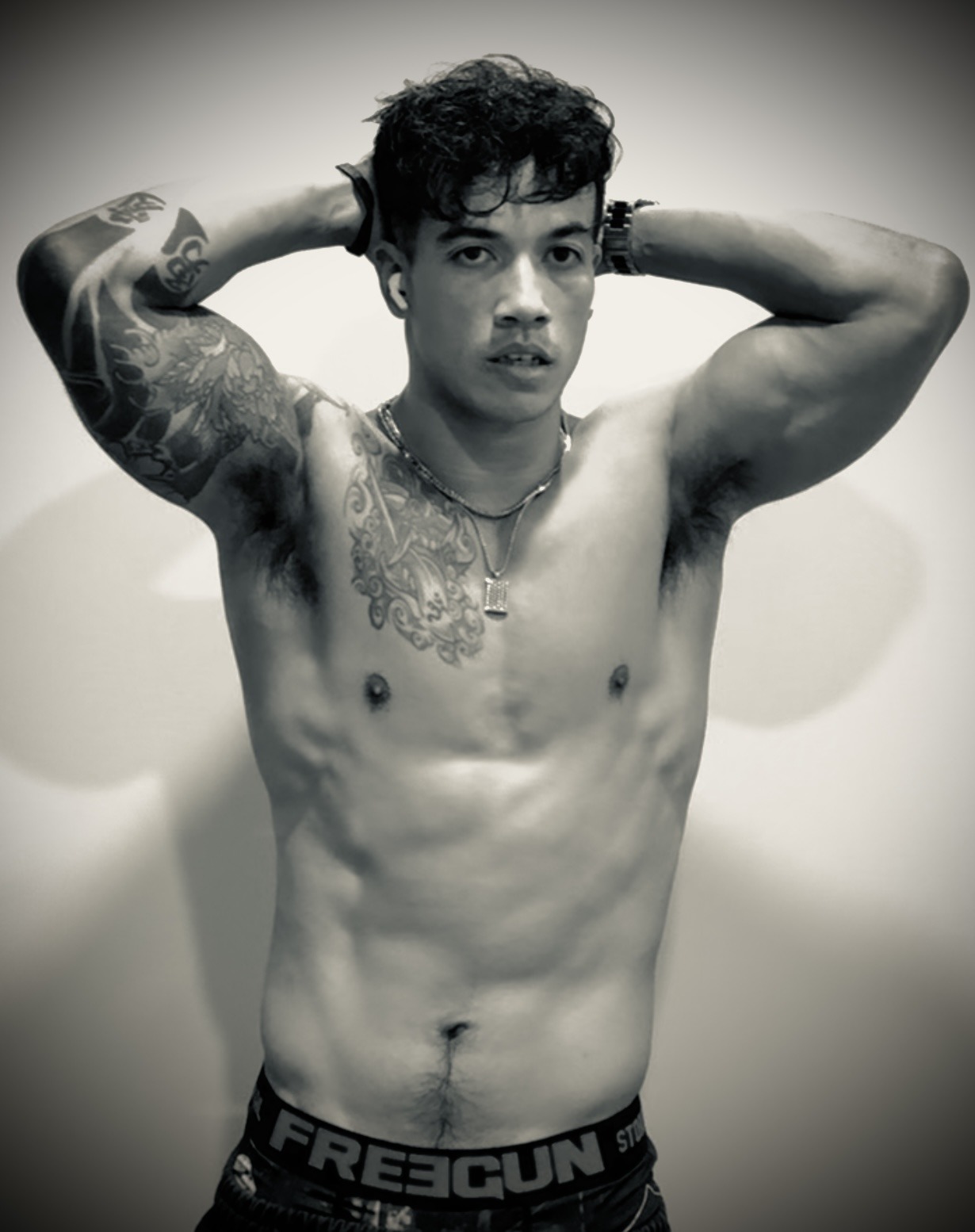 Profil de Djelan, 32 ans, Club gay à Dompierre FR