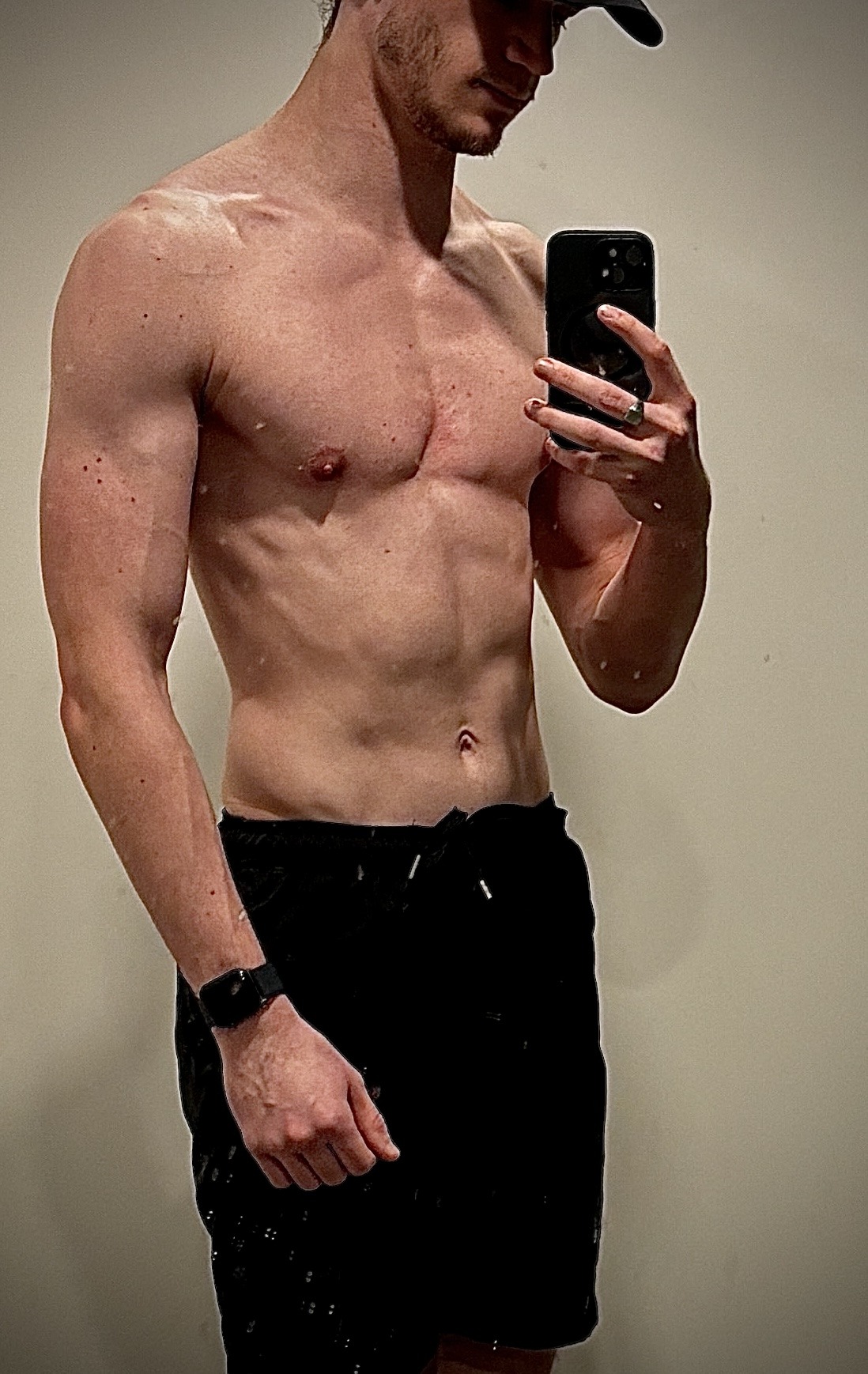 Profil de Sauveur, 25 ans, Club gay à Worben
