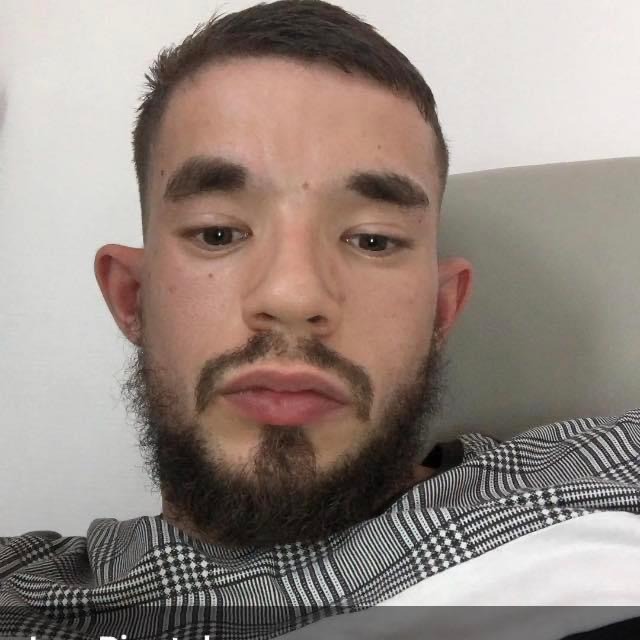 Profil de Michel, 25 ans, Club gay à Provence