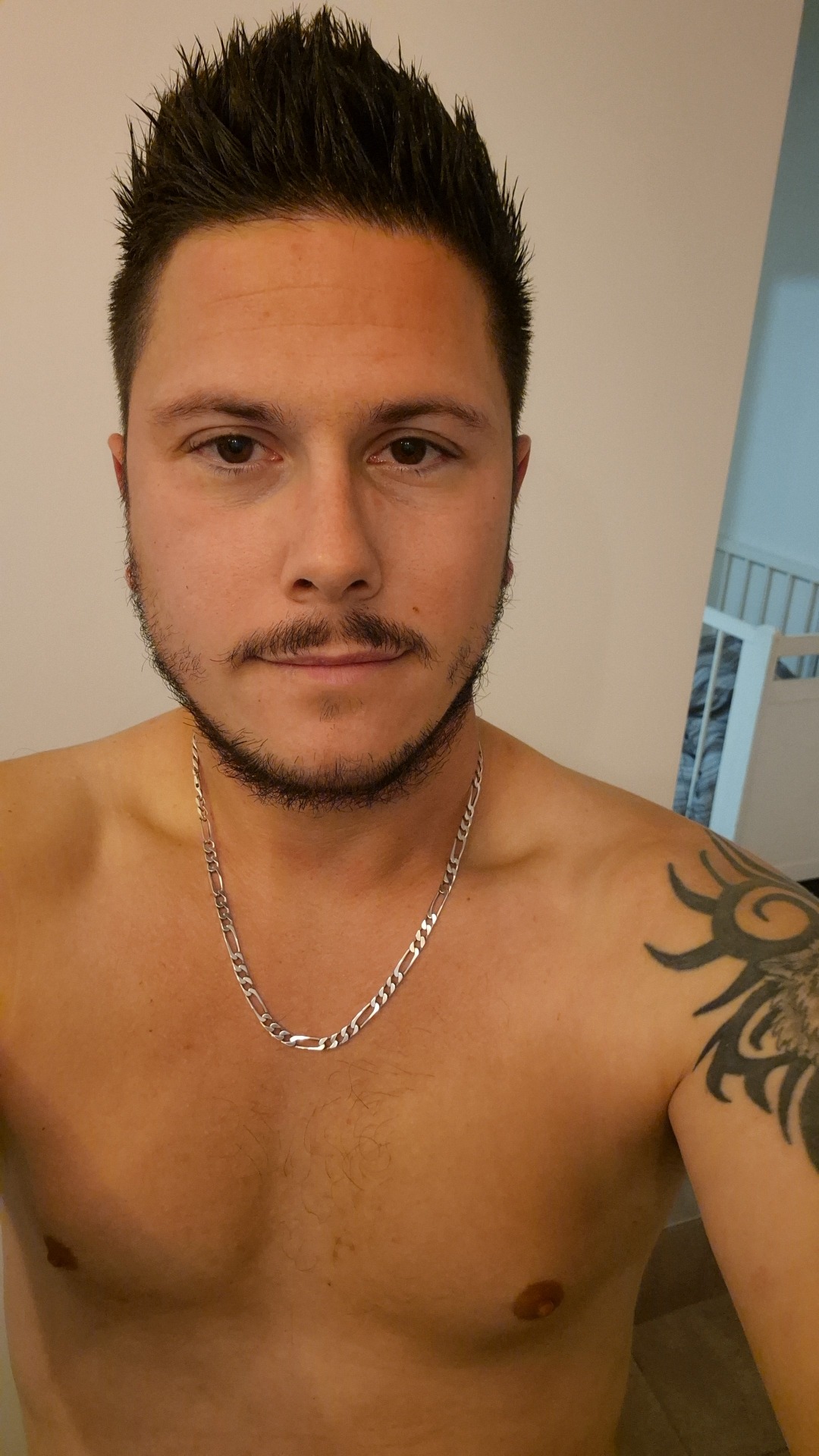 Profil de Brennan, 28 ans, Club gay à Guggisberg