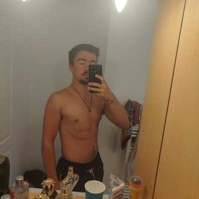 Profil de Janik, 22 ans, Club gay à Champzabé