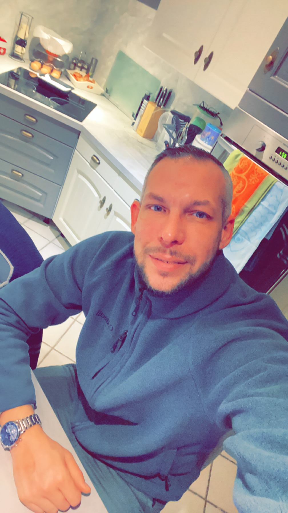 Profil de Ichem, 19 ans, Club gay à Saicourt