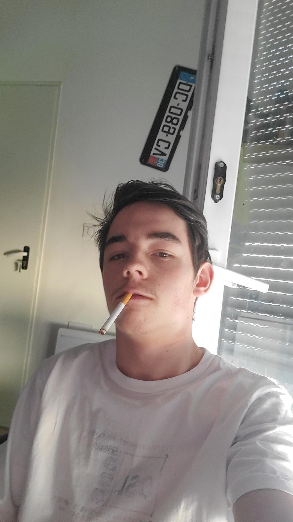 Profil de Liesse, 24 ans, Club gay à Trans